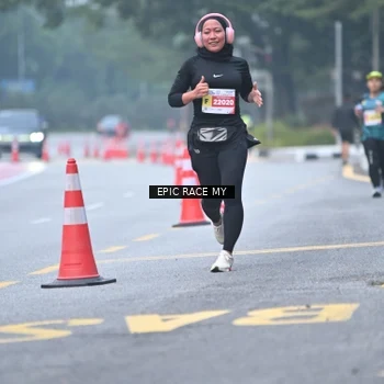 Runner Photo 7031142