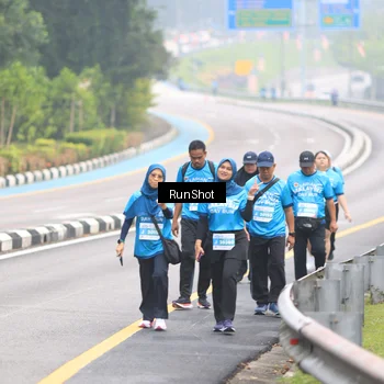 Runner Photo 7031155