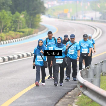 Runner Photo 7031157