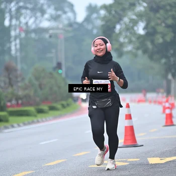 Runner Photo 7031163