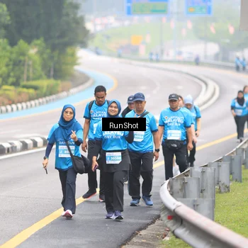Runner Photo 7031169