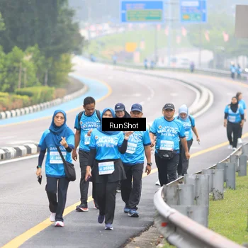 Runner Photo 7031171
