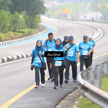 Runner Photo 7031194