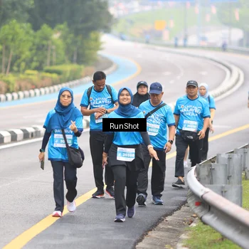 Runner Photo 7031199