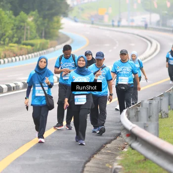Runner Photo 7031240
