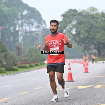 Runner Photo 7031257
