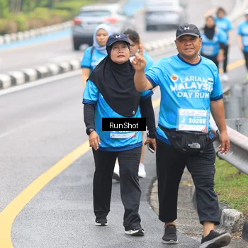 Runner Photo 7031278