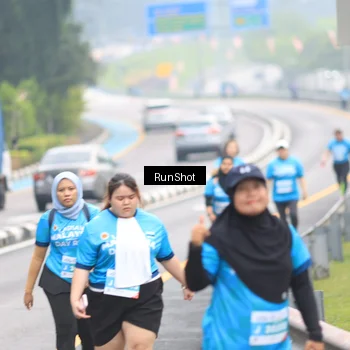 Runner Photo 7031304