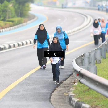 Runner Photo 7031332