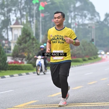 Runner Photo 7031337