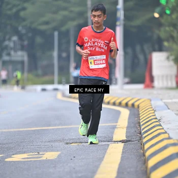 Runner Photo 7031368