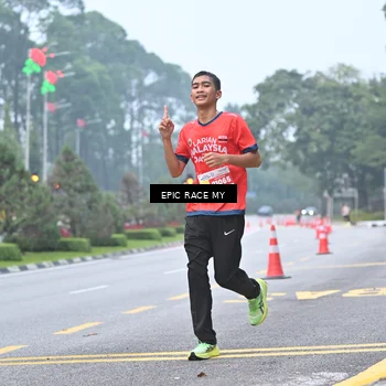Runner Photo 7031383