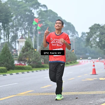 Runner Photo 7031391
