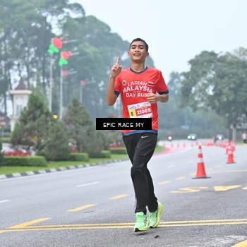 Runner Photo 7031395