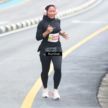 Runner Photo 7031403