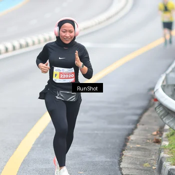Runner Photo 7031438