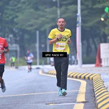 Runner Photo 7031474
