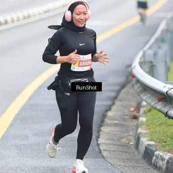 Runner Photo 7031475