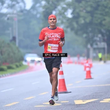 Runner Photo 7031497
