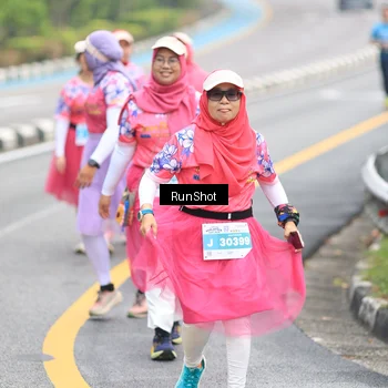 Runner Photo 7031593