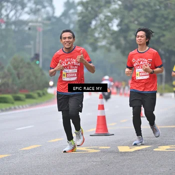 Runner Photo 7031634
