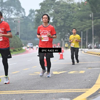 Runner Photo 7031647
