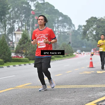 Runner Photo 7031648