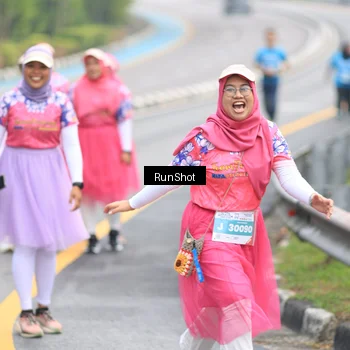 Runner Photo 7031652