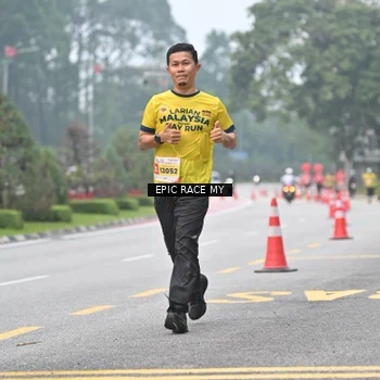Runner Photo 7031661