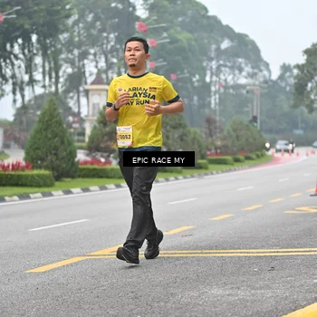 Runner Photo 7031672