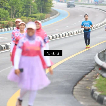 Runner Photo 7031682