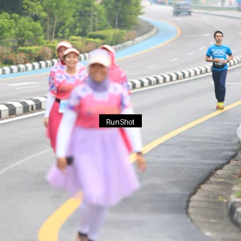 Runner Photo 7031687