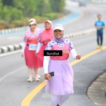 Runner Photo 7031692