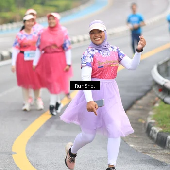 Runner Photo 7031698