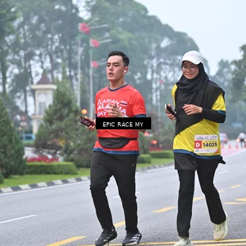 Runner Photo 7031711