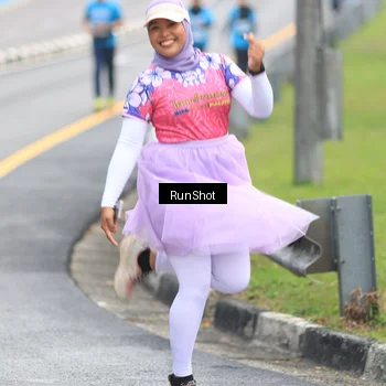 Runner Photo 7031714