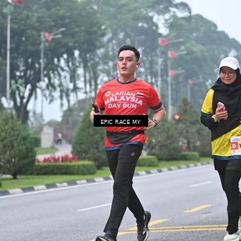 Runner Photo 7031720