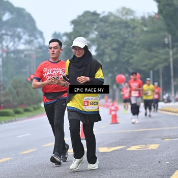 Runner Photo 7031723