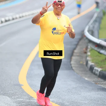 Runner Photo 7031736