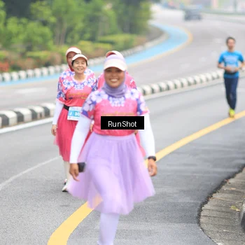 Runner Photo 7031738