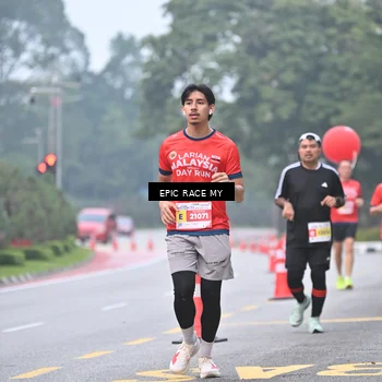 Runner Photo 7031749