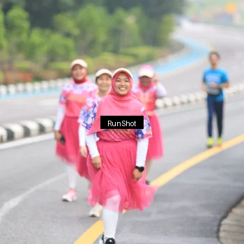 Runner Photo 7031752