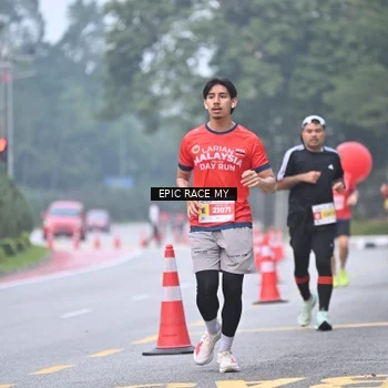 Runner Photo 7031760