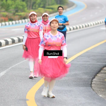 Runner Photo 7031775