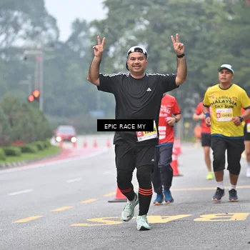 Runner Photo 7031776
