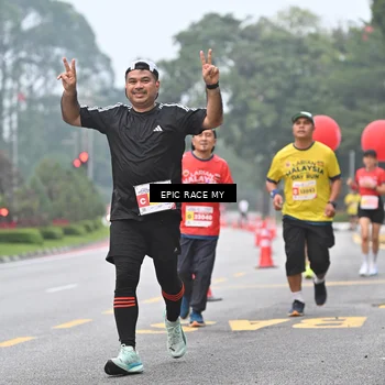 Runner Photo 7031783