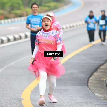 Runner Photo 7031853