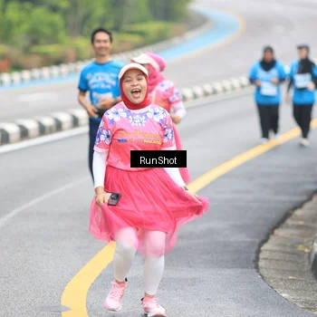 Runner Photo 7031855