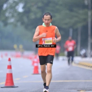 Runner Photo 7031860