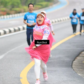 Runner Photo 7031864